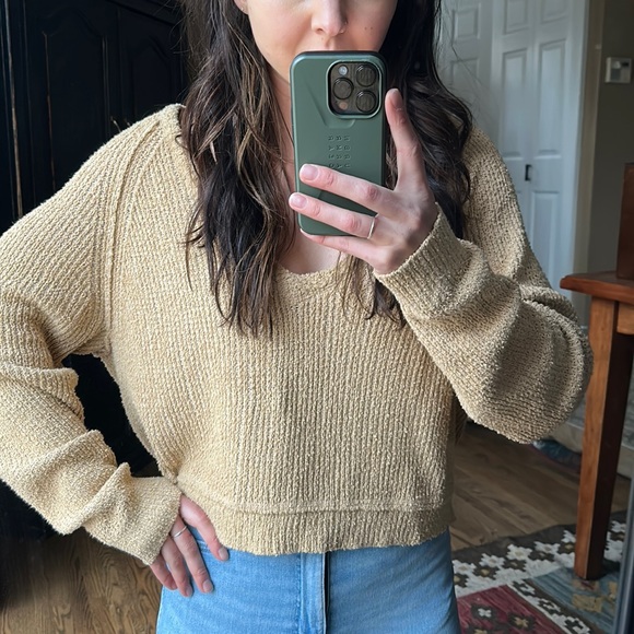 Free People Sweater - Picture 1 of 10